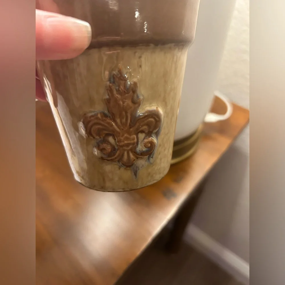 Fleur DeLis Mini Pot
